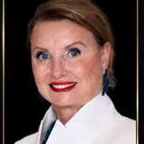 Portrait of Lauren Strock